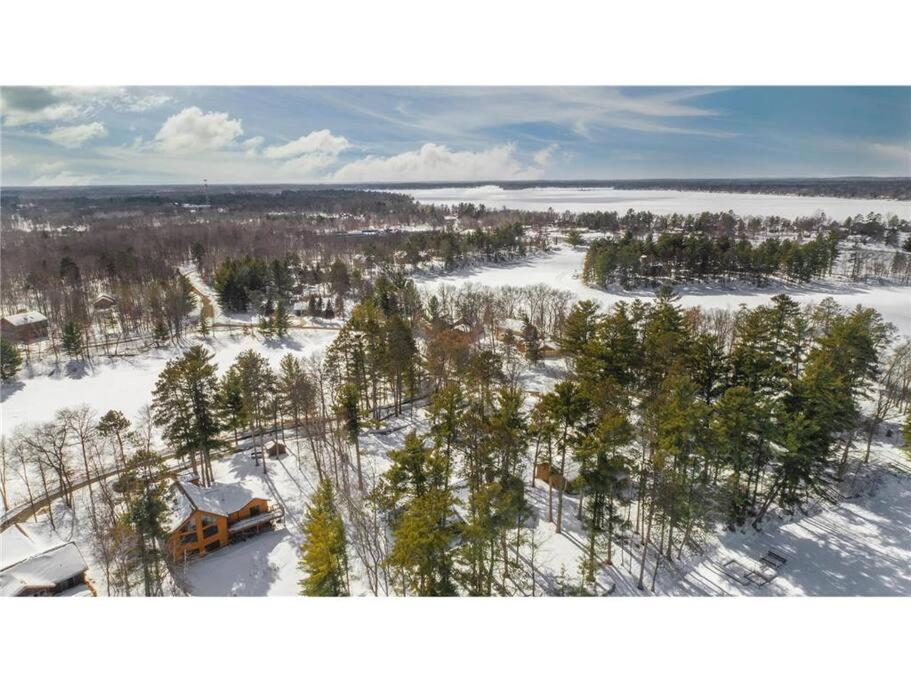 Large Log Home On Lake With Hot Tub Cross Lake Bagian luar foto