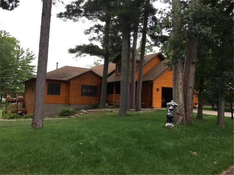 Large Log Home On Lake With Hot Tub Cross Lake Bagian luar foto